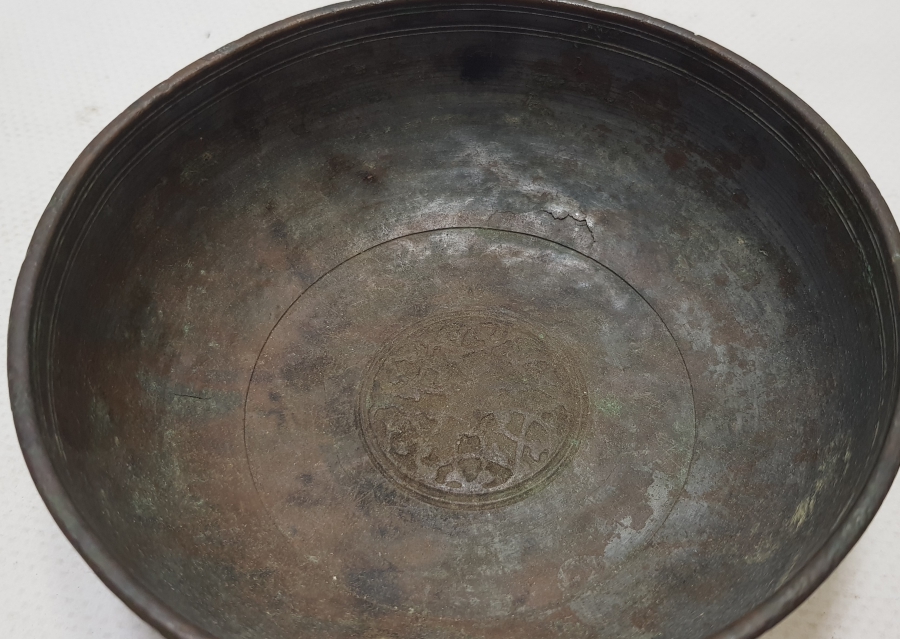 ORTA KISMI LALE FİGÜRLÜ OSMANLI DÖNEMİ BRONZ HOŞAF KASESİ