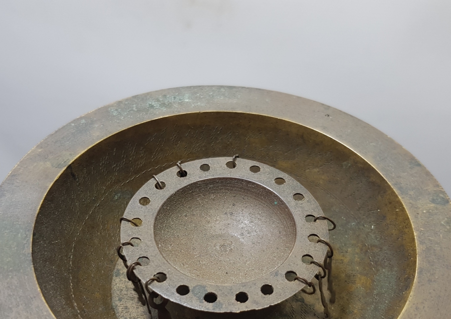 İÇİ AYETLERLE DEKORLU ANTİKA ŞİFA TASI