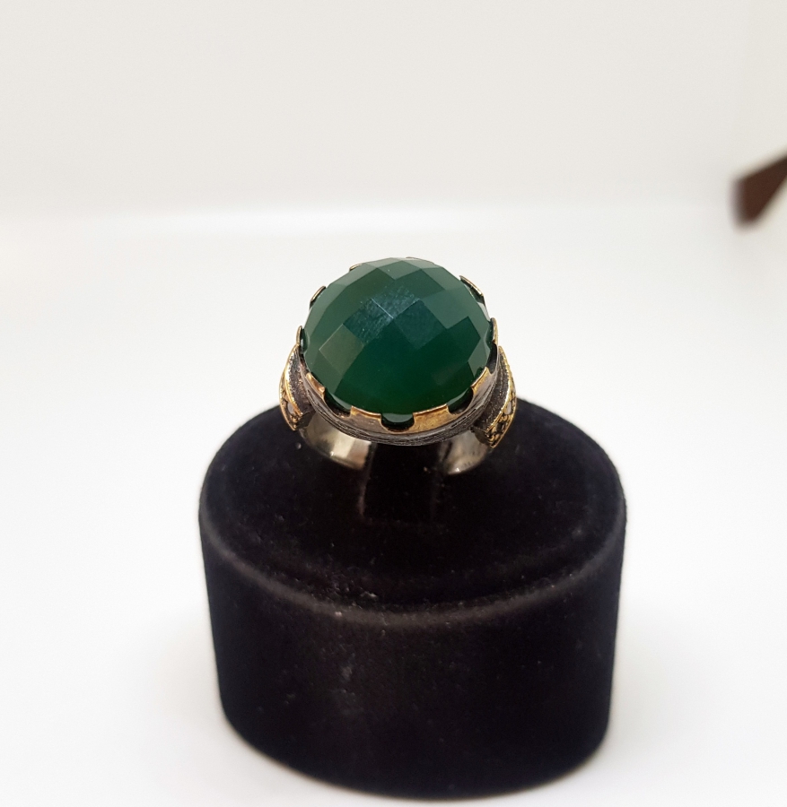 FASETA KESİMLİ DOĞAL TAŞLI HÜRREM MODEL GÜMÜŞ YÜZÜK