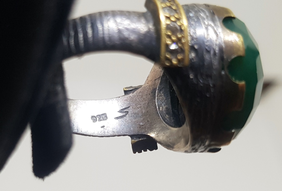 FASETA KESİMLİ DOĞAL TAŞLI HÜRREM MODEL GÜMÜŞ YÜZÜK