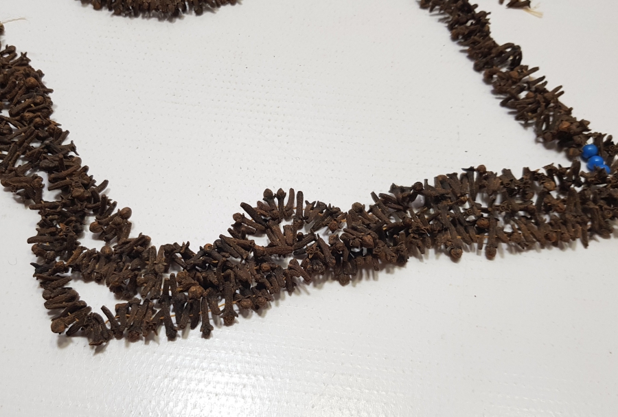 OSMANLI DÖNEMİ KARANFİLLİ GELİN NAZARLIĞI