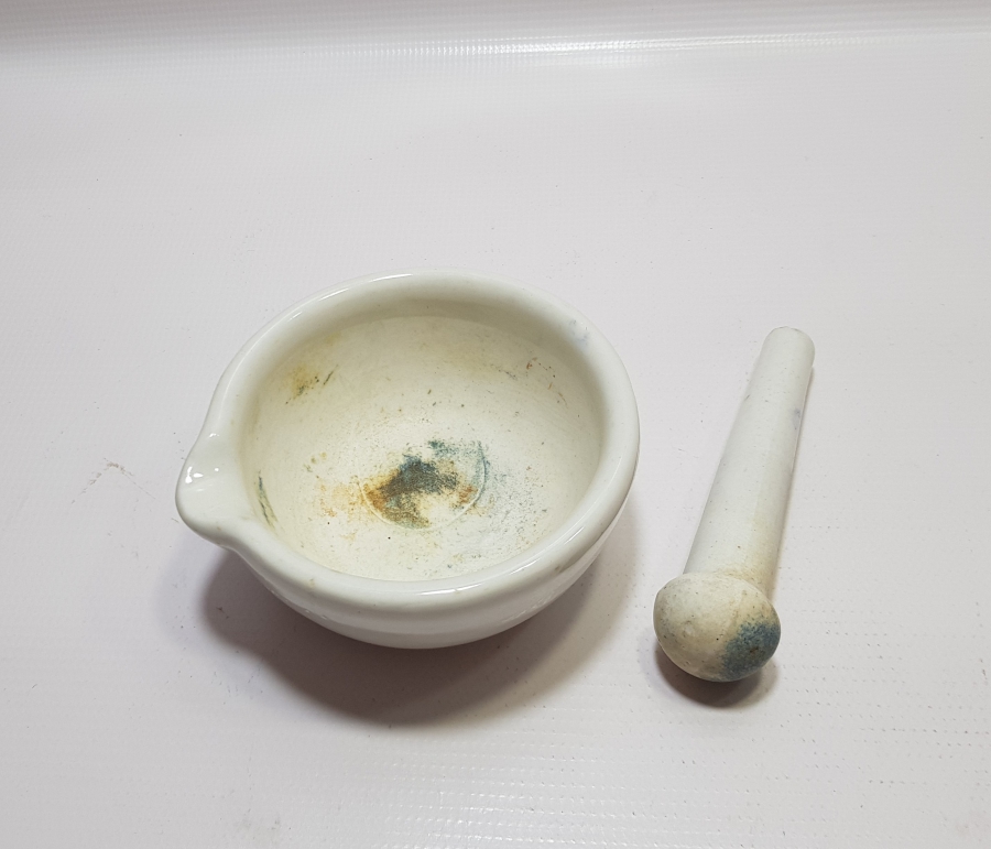 OSMANLI DÖNEMİ ORJİNAL ELİYLE PORSELEN ECZACI HAVANI