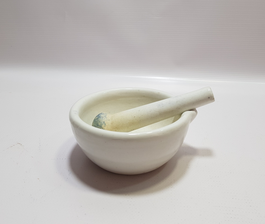 OSMANLI DÖNEMİ ORJİNAL ELİYLE PORSELEN ECZACI HAVANI