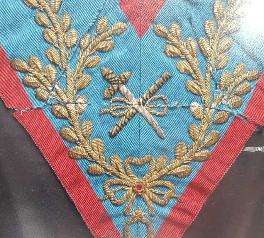 GÜMÜŞ SIRMA İŞÇİLİKLİ TAMAMI EL YAPIMI ANTİKA MASONİK BOYUN BAĞI