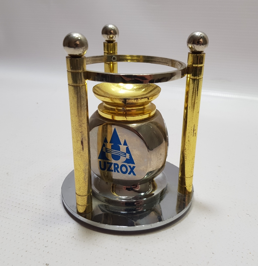 TERMOMETRESİ VE SAATİ BULUNAN PROMOSYON MASA ÜSTÜ SÜSÜ