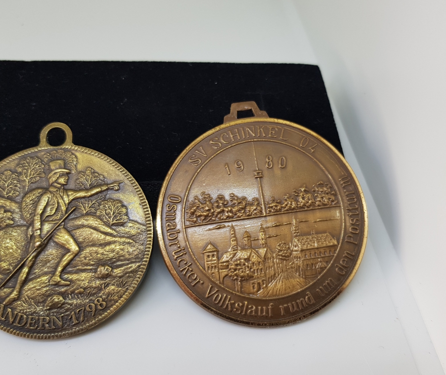 YERLİ VE YABANCI 4 ADET ANTİKA MADALYON