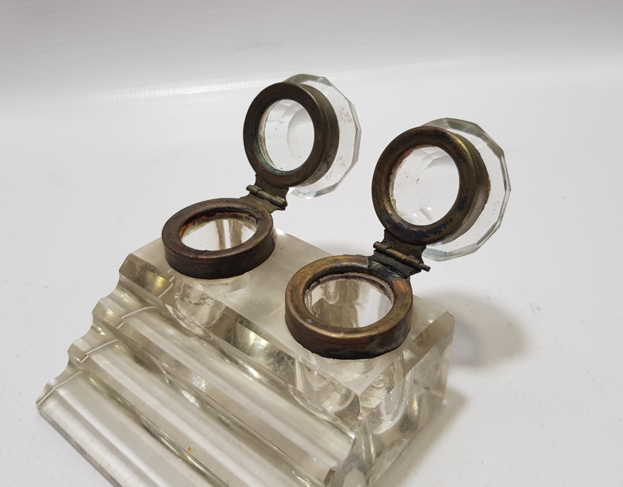 OSMANLI DÖNEMİ ÇİFT HAZNELİ KAPAKLI MASA HOKKASI