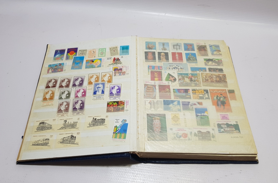 YERLİ PULLARDAN OLUŞAN ANTİKA PUL ALBÜMÜ - PUL KOLEKSİYONU