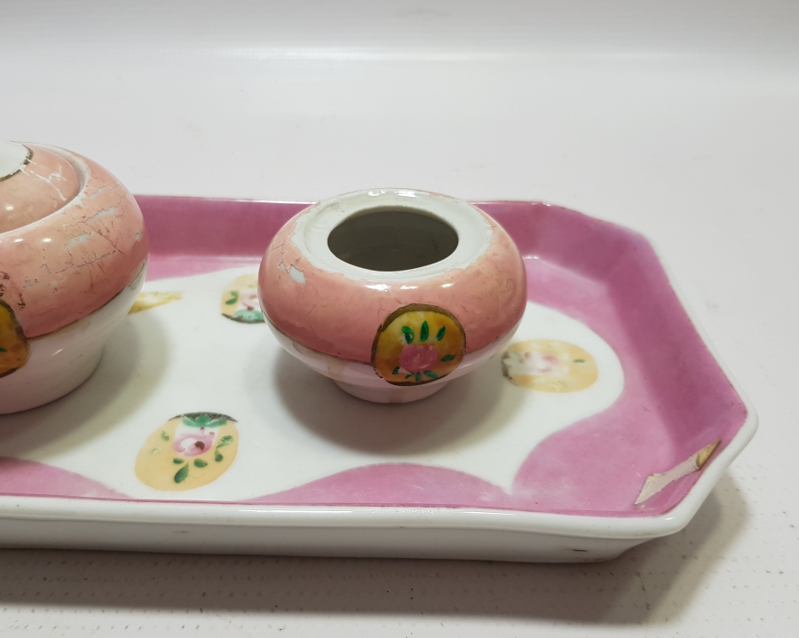 OSMANLI DÖNEMİ PORSELEN HATTAT HOKKASI