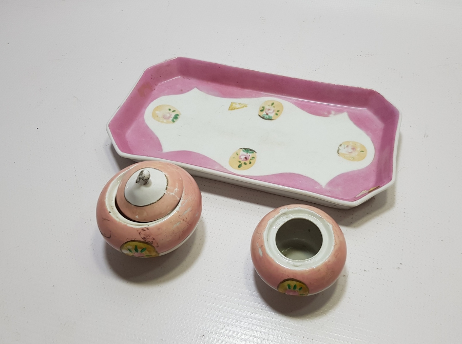 OSMANLI DÖNEMİ PORSELEN HATTAT HOKKASI