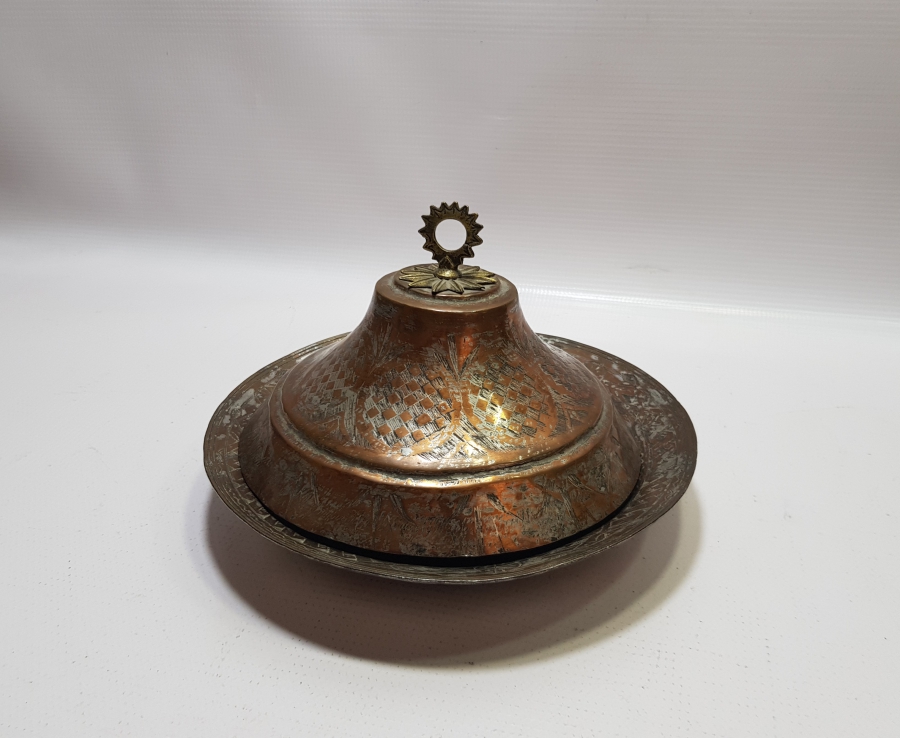 OSMANLI DÖNEMİ ERMENİCE YAZILI VE İŞLEMELİ BOSNA İŞİ KAPAKLI SAHAN