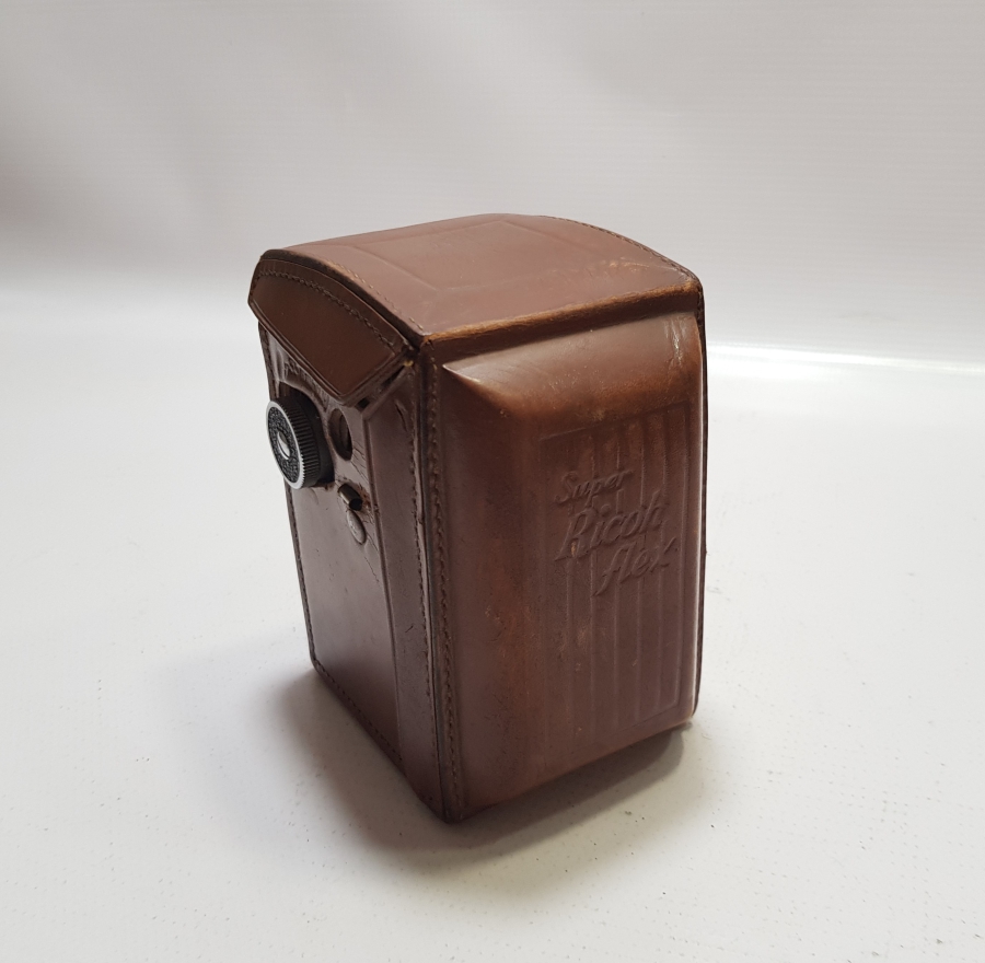 ORİJİNAL DERİ KILIFINDA YÜKSEK KONDİSYONDA ANTİKA FOTOĞRAF MAKİNESİ