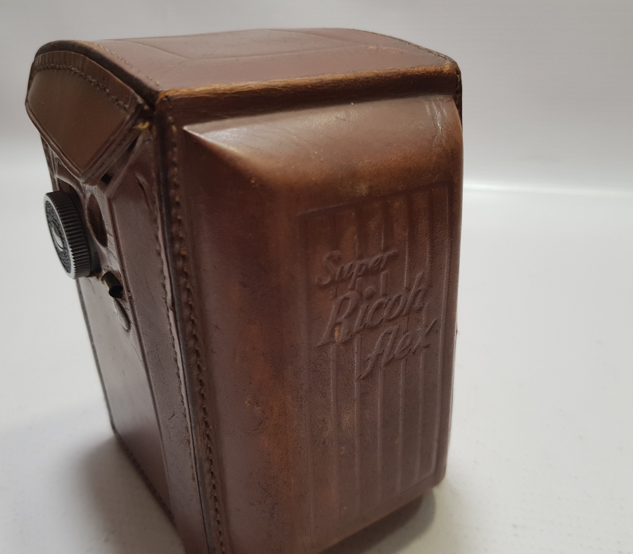 ORİJİNAL DERİ KILIFINDA YÜKSEK KONDİSYONDA ANTİKA FOTOĞRAF MAKİNESİ