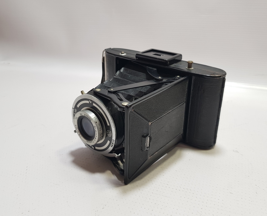 ANTİKA KÖRÜKLÜ FOTOĞRAF MAKİNESİ