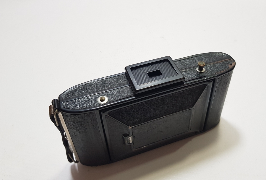 ANTİKA KÖRÜKLÜ FOTOĞRAF MAKİNESİ