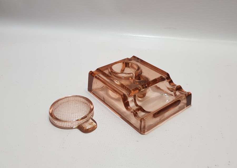 ANTİKA KAPAKLI CAM HOKKA