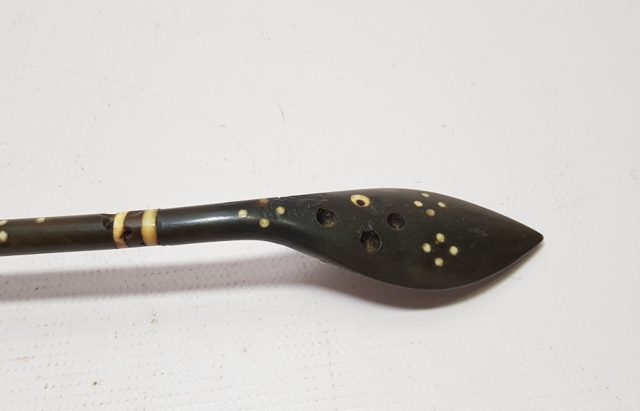 OSMANLI DÖNEMİ MORS DİŞİ VE BOYNUZDAN MAMUL SIRT KAŞIYICI