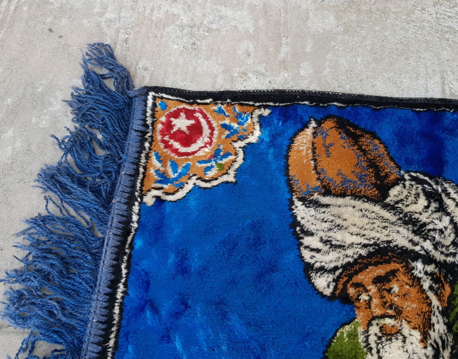HZ MEVLANA RESİMLİ NADİR DUVAR HALISI