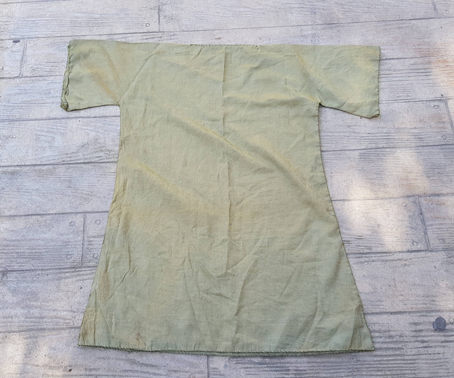 TEKKE İŞİ TILSIMLI GÖMLEK