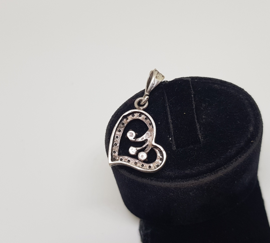 KALP FORMLU GÜMÜŞ KOLYE UCU