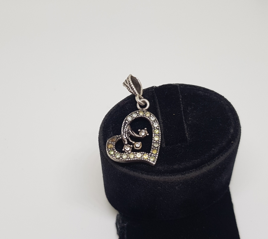 KALP FORMLU GÜMÜŞ KOLYE UCU