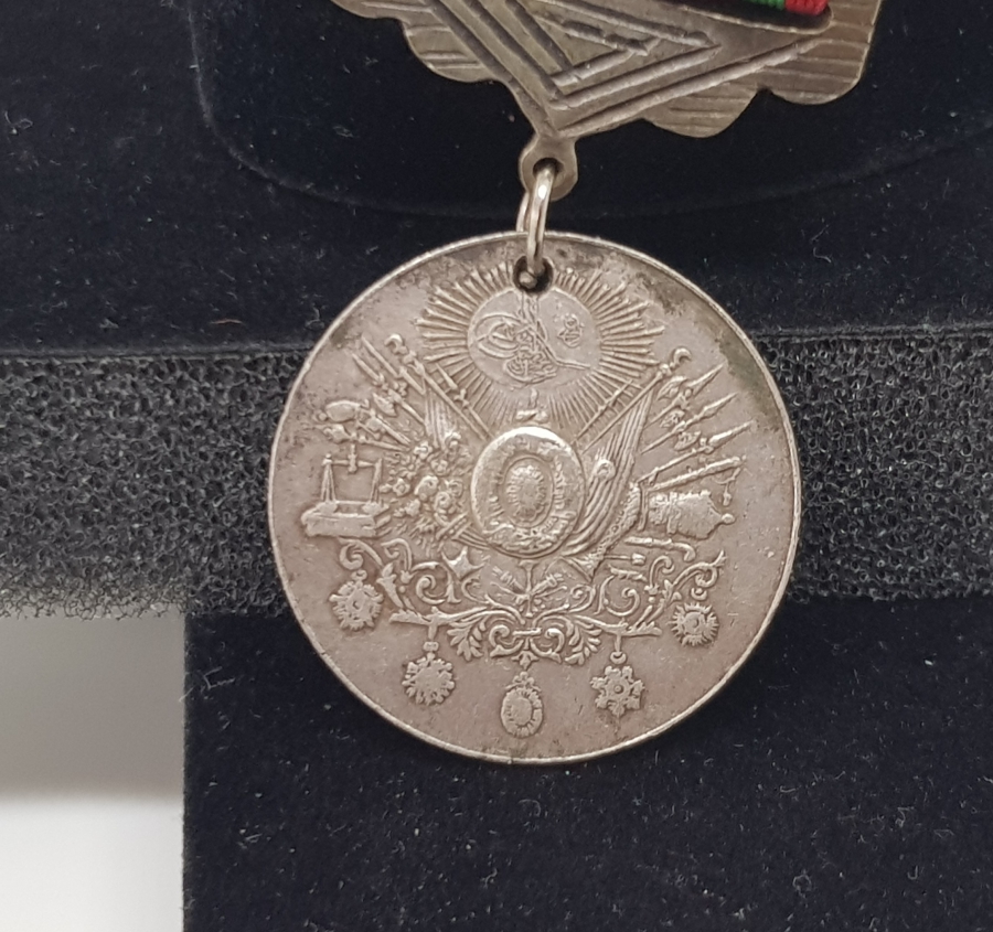 OSMANLI GÜMÜŞ LİYAKAT MADALYASI