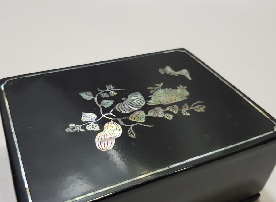 ANTİKA PAPIER MACHE KUTU