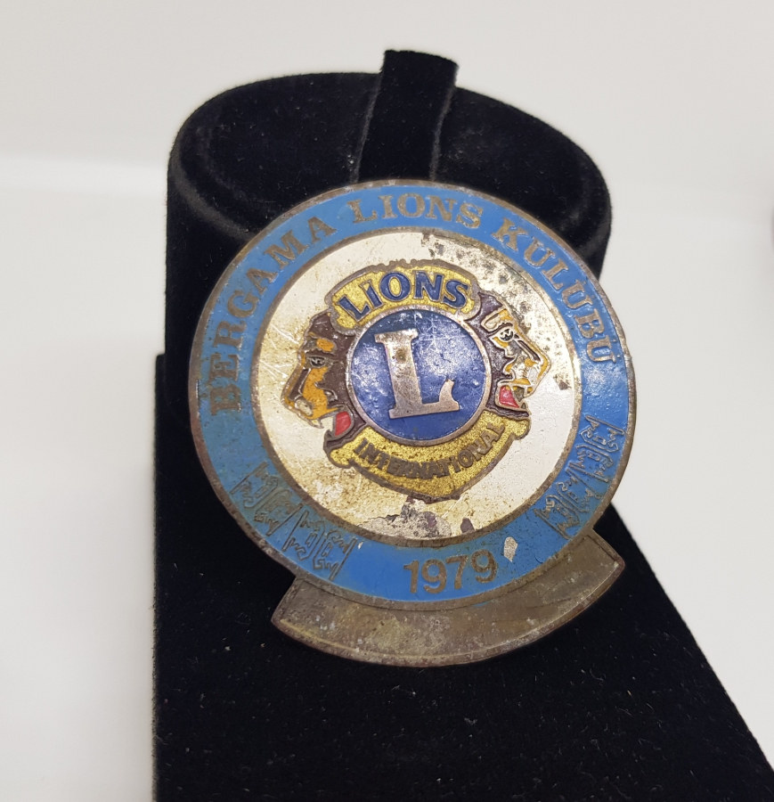 1979 BERGAMA LİONS KULÜBÜ ROZETİ
