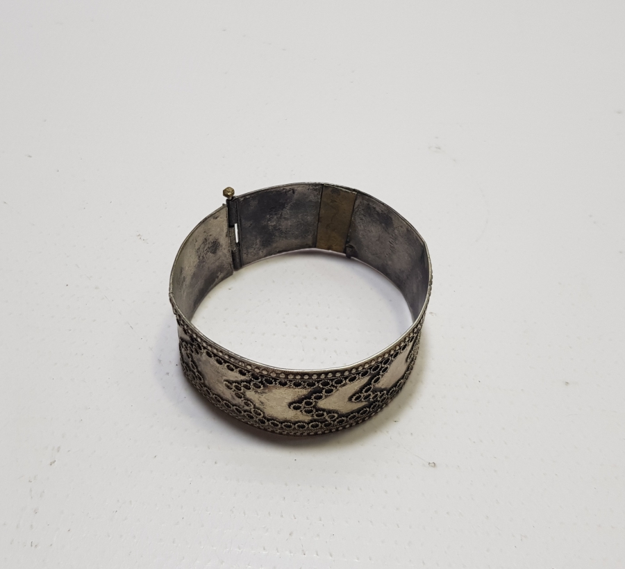 OSMANLI DÖNEMİ GÜHERZE İŞÇİLİKLİ GÜMÜŞ BİLEZİK