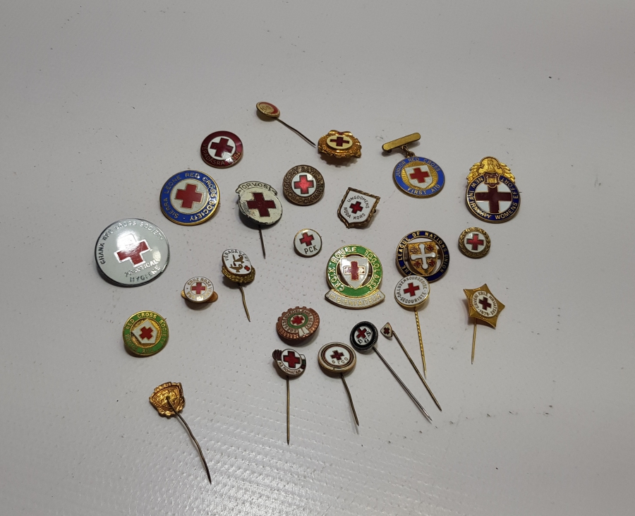 HAZIR KOLEKSİYON - MİNELİ KIZILHAÇ VE KIZILAY ROZET LOTU