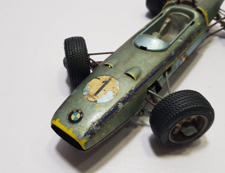 ANTİKA BMW OYUNCAK YARIŞ ARABASI