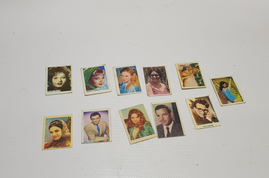 1970LERDEN SİNEMA ARTİSTLERİ KONULU CİKLET KARTLARI