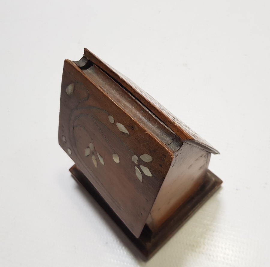 SİNOP CEZAEVİ İŞİ ANTİKA AHŞAP SİGARALIK