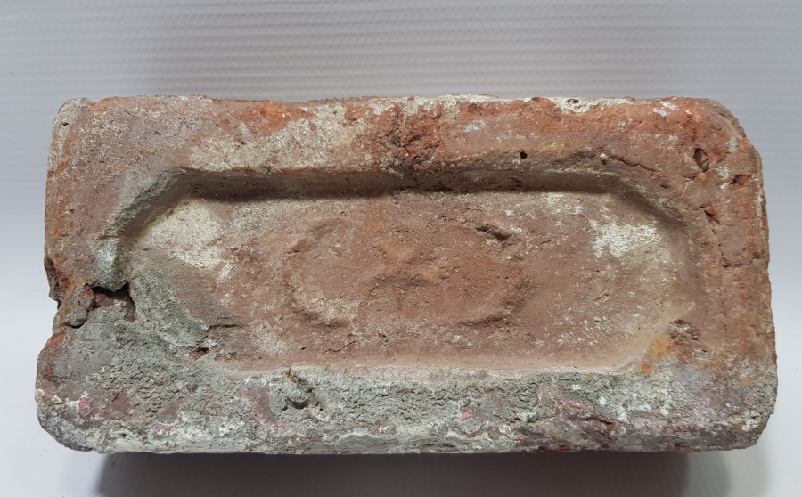 OSMANLICA YAZILI VE AY YILDIZLI NADİR TUĞLA