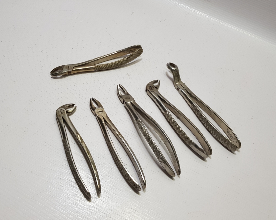 ANTİKA DİŞÇİ EL ALETLERİ