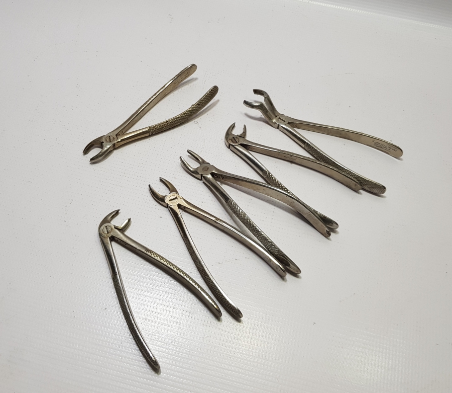 ANTİKA DİŞÇİ EL ALETLERİ