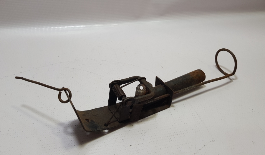 ANTİKA KÖSTEBEK TABANCASI