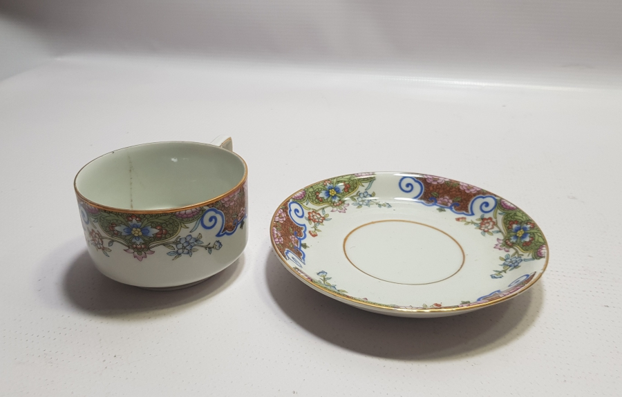 OSMANLICA MOSKOF DAMGALI PORSELEN ÇAY FİNCANI