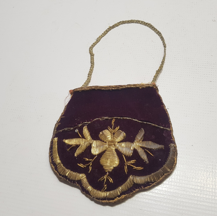 OSMANLI DÖNEMİ ALTIN SIRMA İŞLEMELİ GELİN TARAK VE AYNA KESESİ