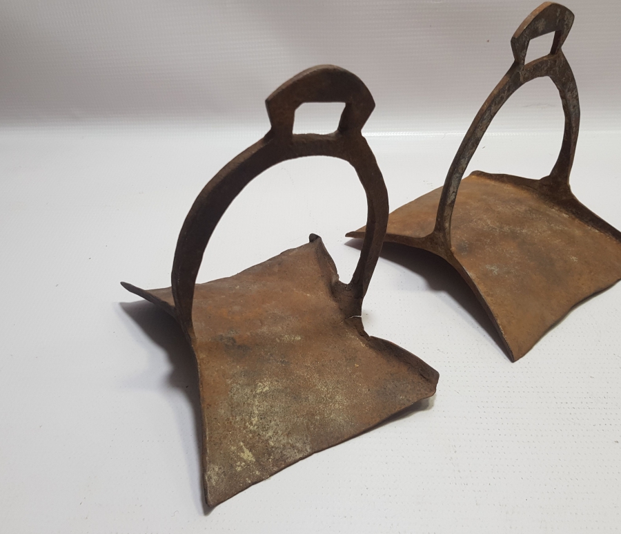 OSMANLI DÖNEMİ BİR ÇİFT ÜZENGİ