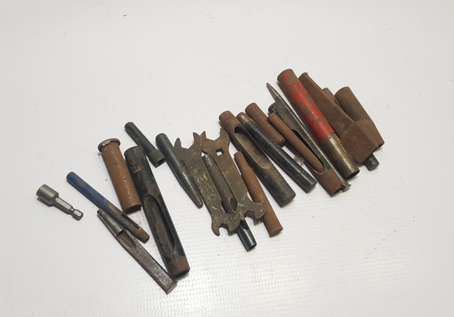 ANTİKA DERİCİ EL ALETLERİ