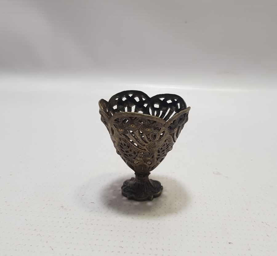 OSMANLI DÖNEMİ SÜLEYMANİYE İŞİ AJUR İŞÇİLİKLİ KAHVE FİNCANI ZARFI