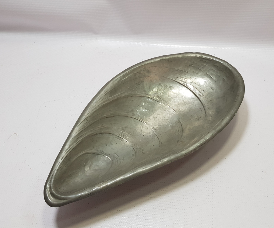 MİDYE KABUĞU FORMLU ANTİKA TABAK