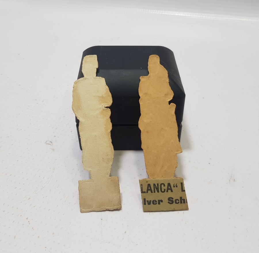 1. DÜNYA SAVAŞI DÖNEMİ ÇOK NADİR OSMANLI MUHAFIZ ALAYI SÜVARİSİ VE PİYADE SUBAYI KARTON OYUNCAK ASKERLER