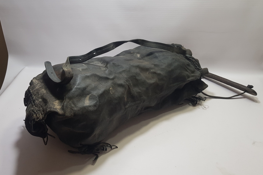 OSMANLI DÖNEMİ ÜZERİNDE OKÇULAR TEKKESİ REMİZİ BULUNAN ÇOK NADİR SADAK - OKÇU ÇANTASI