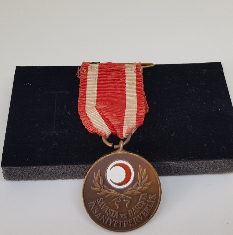 ÇOK NADİR TÜRKİYE KIZILAY CEMİYETİ MADALYASI