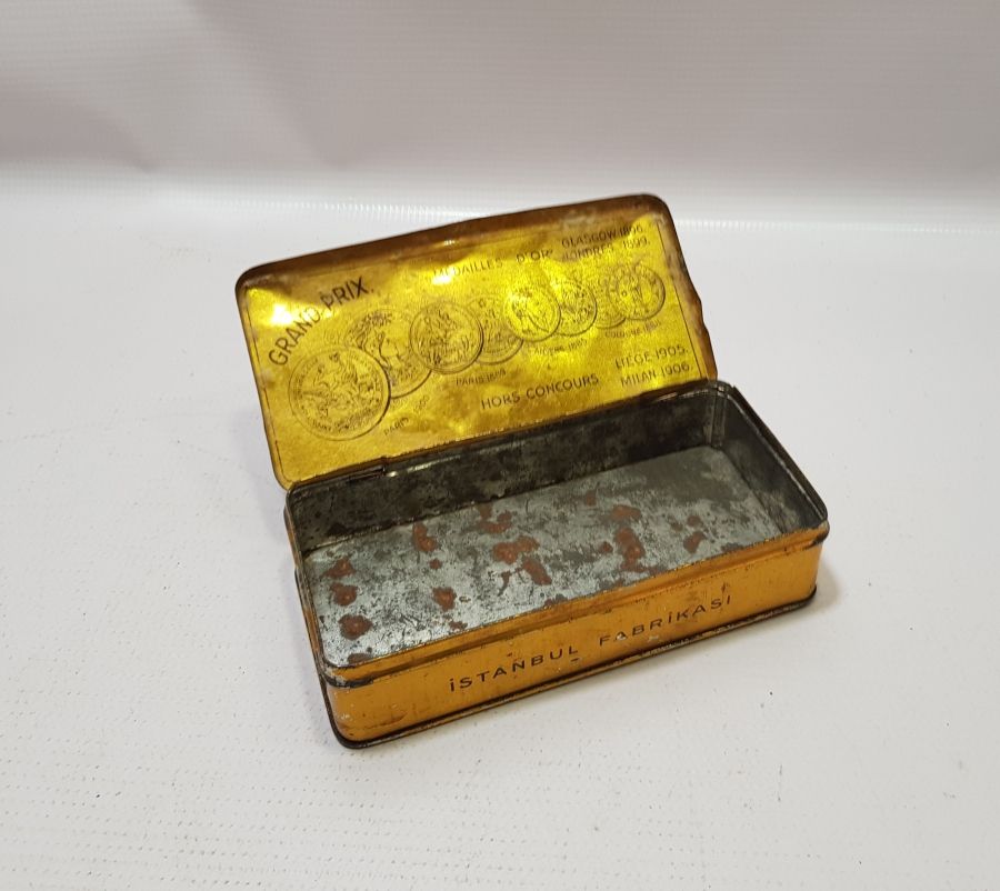 TÜRKİYE İNHİSARLAR İDARESİ TENEKE SİGARA KUTUSU