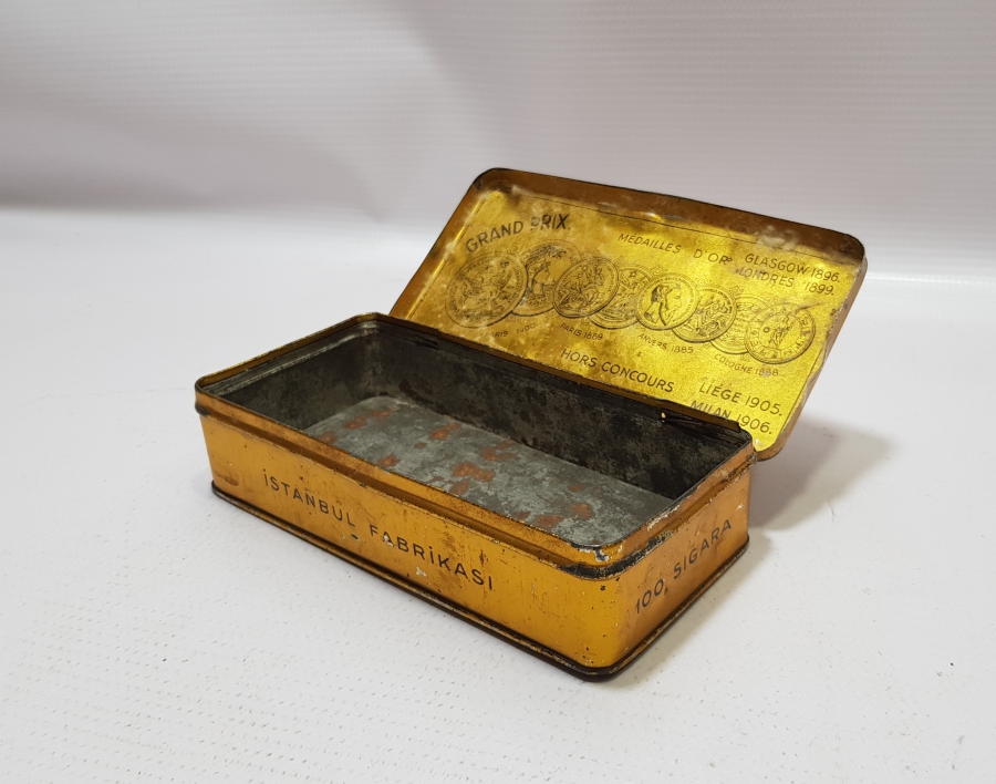 TÜRKİYE İNHİSARLAR İDARESİ TENEKE SİGARA KUTUSU