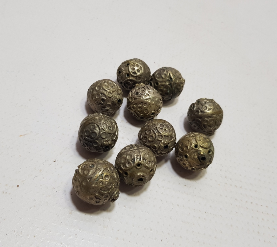 OSMANLI DÖNEMİ GÜHERZE İŞÇİLİKLİ ÇOK NADİR KÖSTEK TOPLARI / KOZALARI