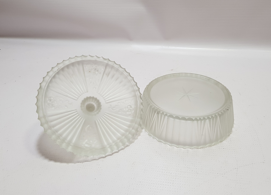 OSMANLI DÖNEMİ NADİR FORMDA KRİSTAL BONBONİYER